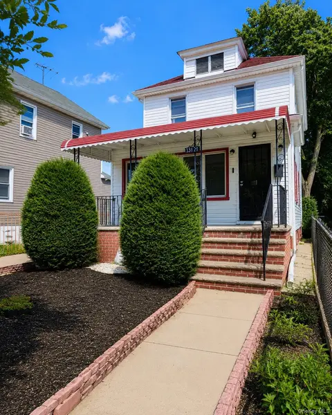 13121 223rd ST, Laurelton, NY 11413