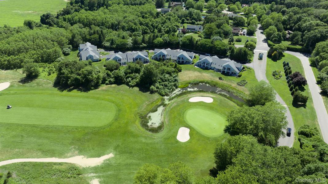 4004 The Fairway, Baiting Hollow, NY 11933