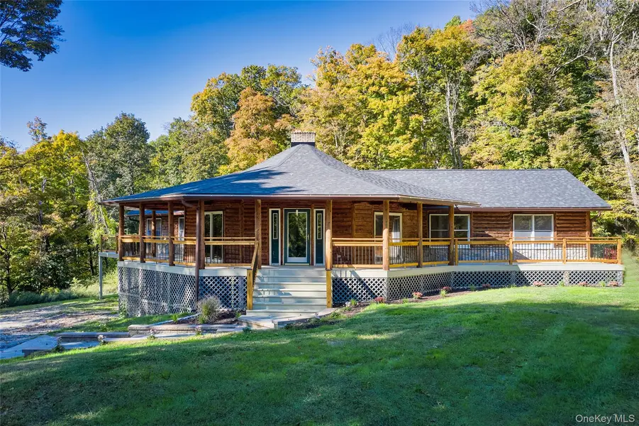 568 Oak Summit RD, Millbrook, NY 12545
