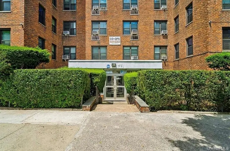 2835 Webb AVE #6E, Bronx, NY 10468