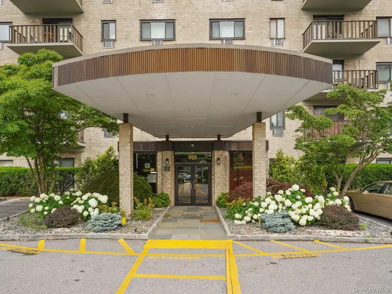 666 Pelham RD #3N, New Rochelle, NY 10805