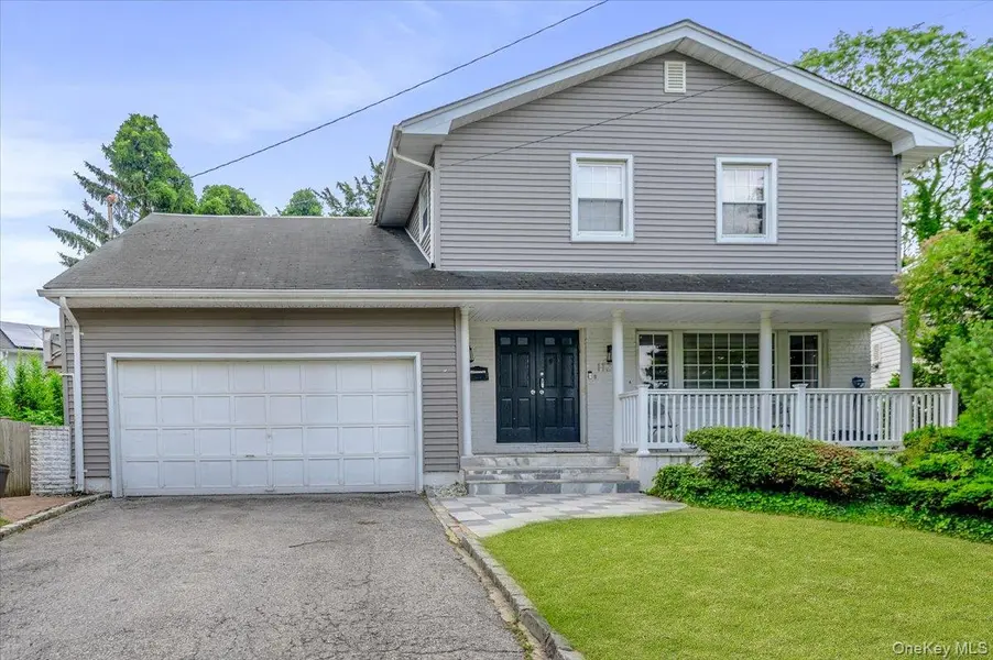 1127 Fordham LN, Woodmere, NY 11598