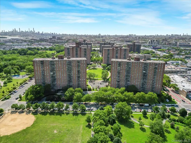 825 Morrison AVE #16A, Bronx, NY 10473