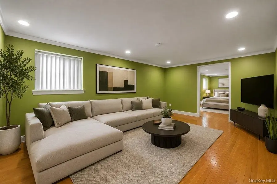 Rosedale, NY 11422