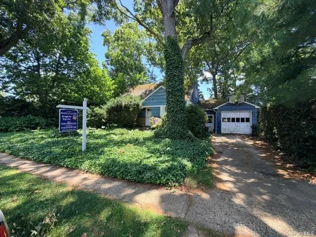3666 Bunker AVE, Wantagh, NY 11793