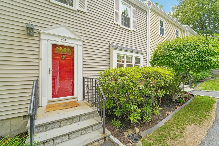 422 Carrollwood DR, Tarrytown, NY 10591