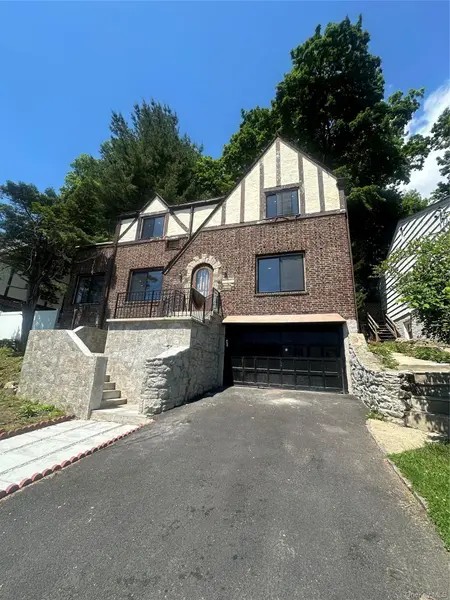55 Brookdale DR, Yonkers, NY 10710