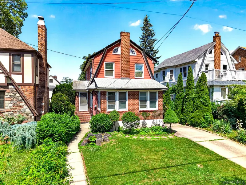 27-30 165th ST, Flushing, NY 11358