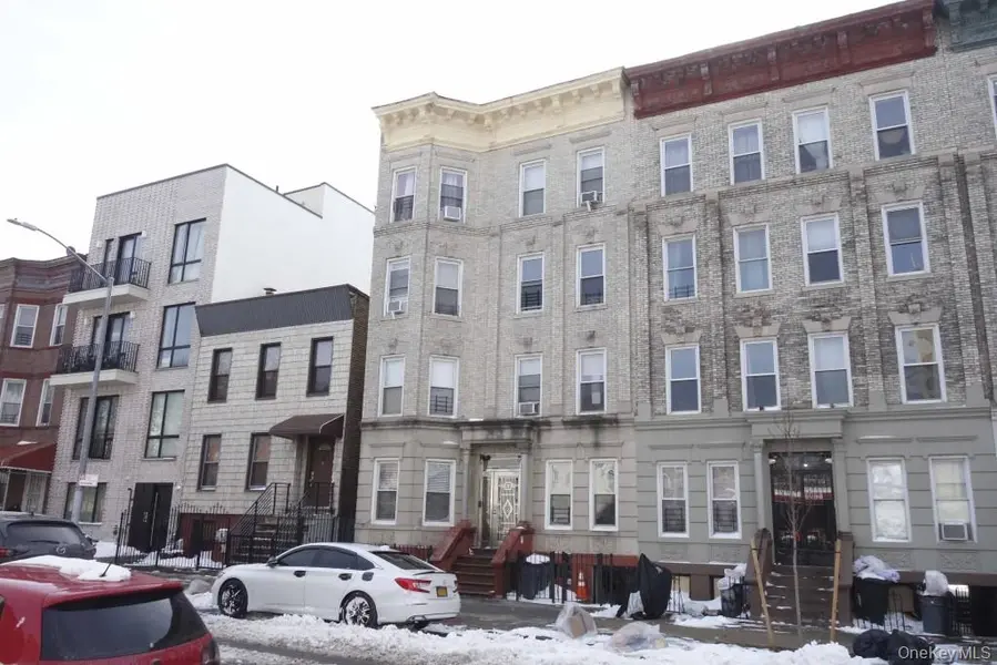 208 Sumpter ST, Brooklyn, NY 11233
