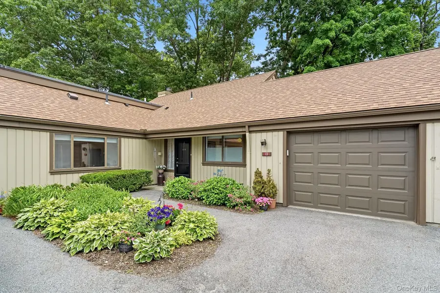 103 Heritage HLS #B, Somers, NY 10589