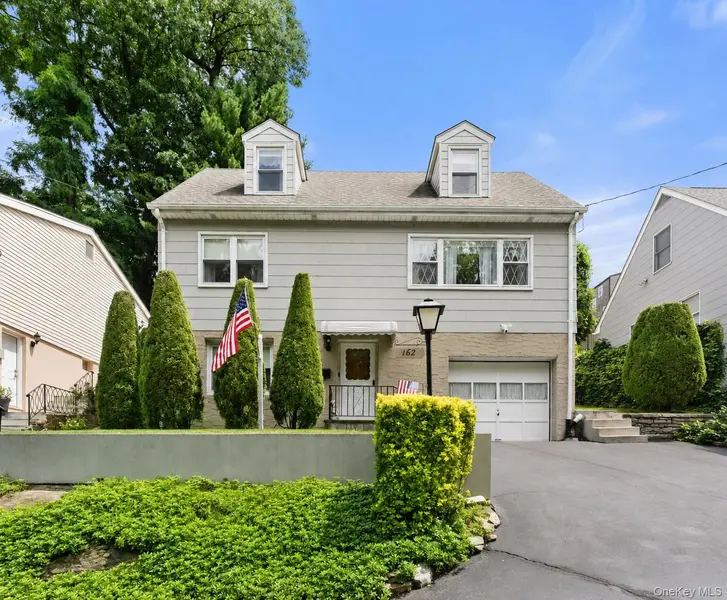 162 Midland AVE, Yonkers, NY 10705