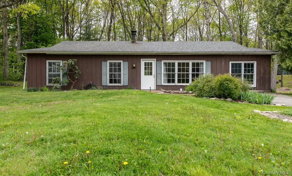 53 Paffendorf DR, Newburgh, NY 12550