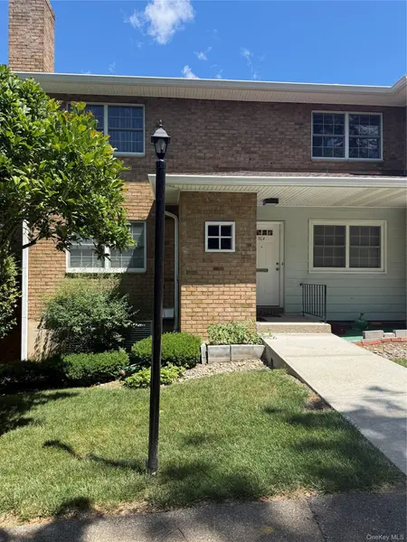 1840 Crompond RD #7D4, Peekskill, NY 10566