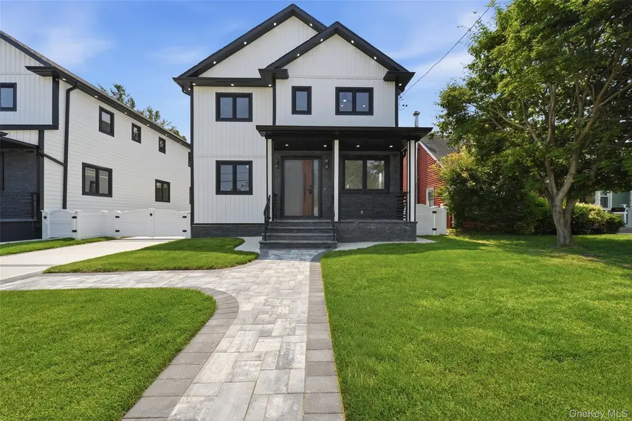 22 Surrey Lane, Valley Stream, NY 11580