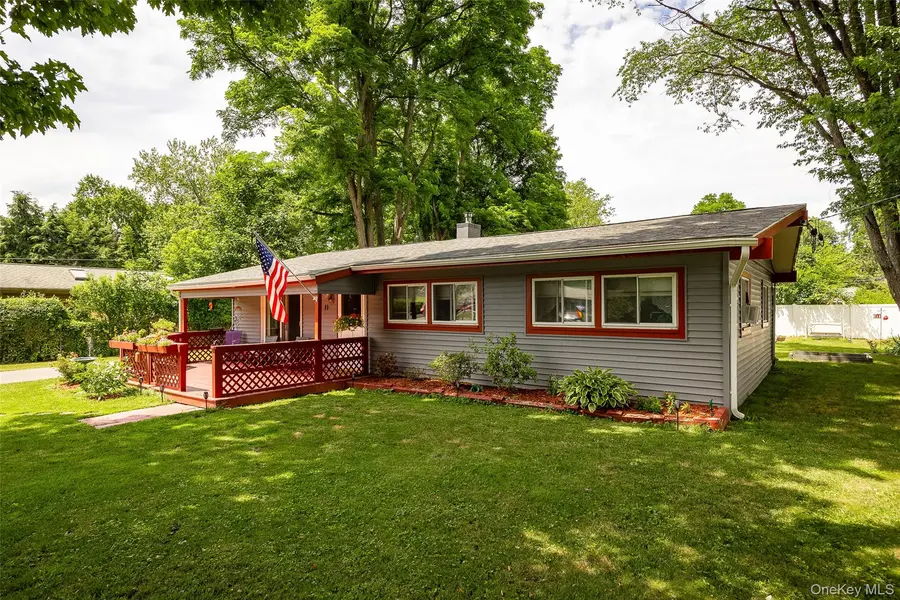 11 Princeton, Red Hook, NY 12571