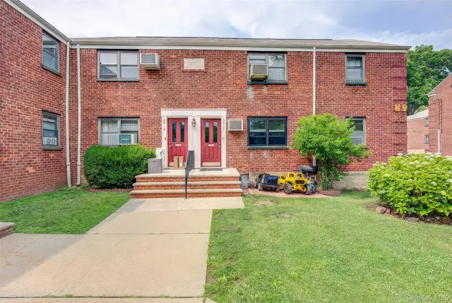 199-21 19th AVE #2-161, Whitestone, NY 11357