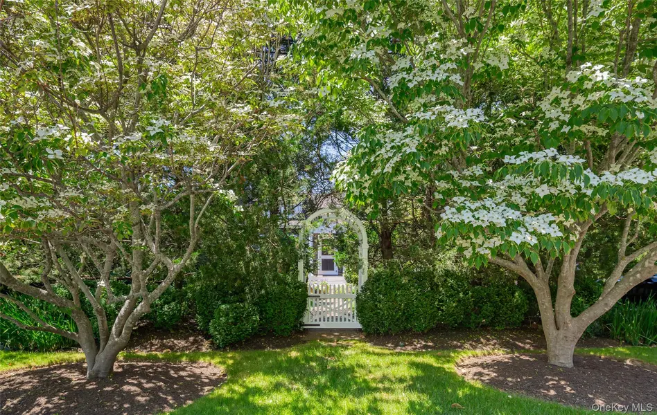 115 N Main ST, Southampton, NY 11968