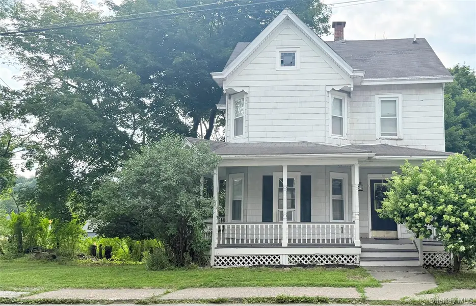 18 Pleasant AVE, Walden, NY 12586