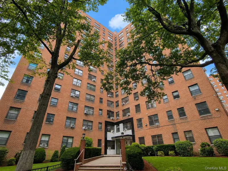 9905 63rd DR #9C, Rego Park, NY 11374