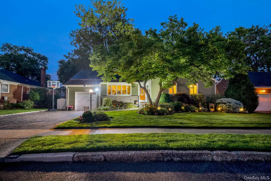 622 Harrison AVE, East Meadow, NY 11554