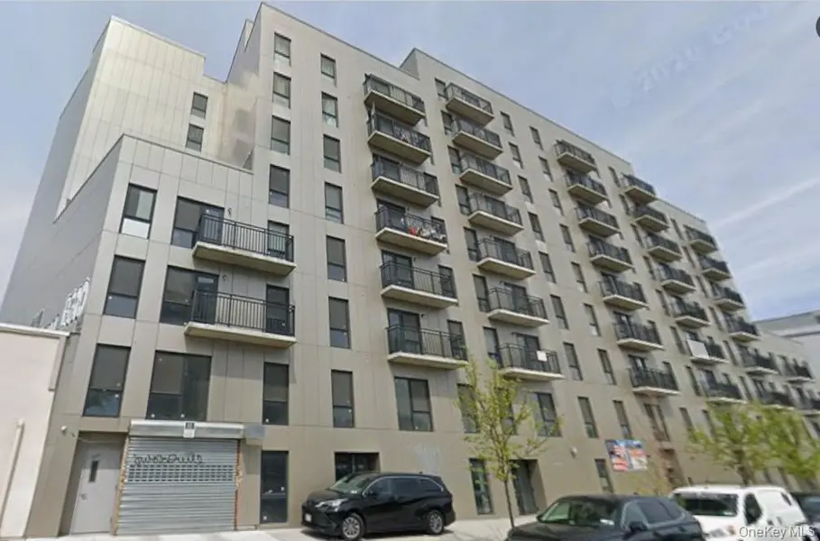 70-25 Queens BLVD #7J, Woodside, NY 11377