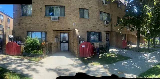 51-09 99 ST #12C, Rego Park, NY 11368