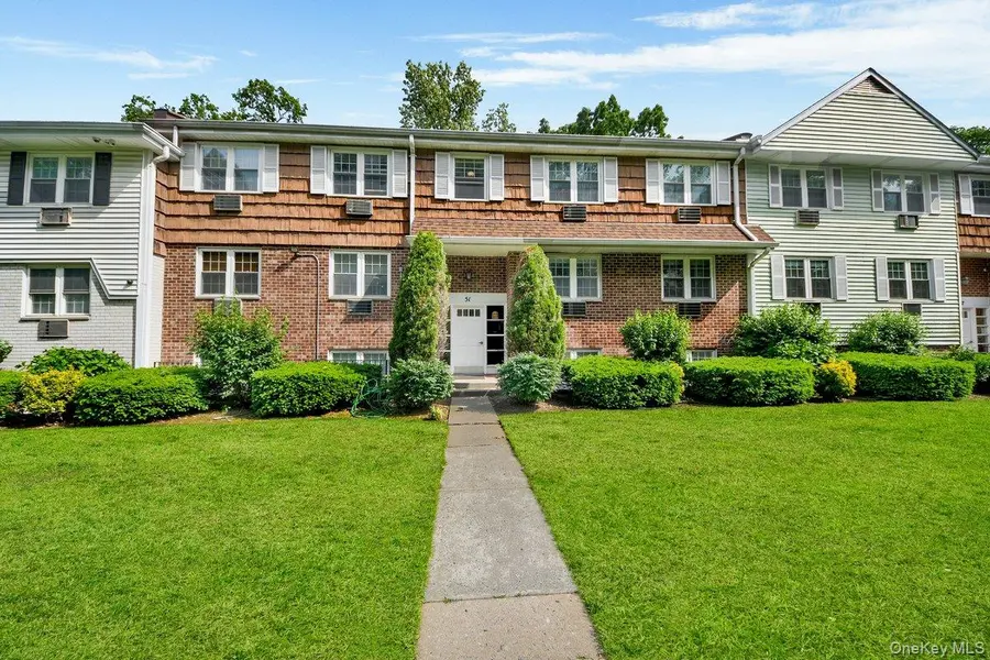 51 Lorraine TER #224, Mount Vernon, NY 10553