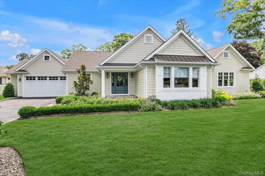 129 Fillmore ST, Centerport, NY 11721