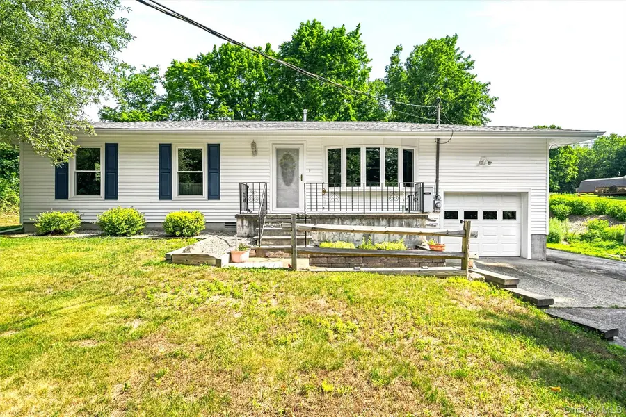484 State Route 52, Walden, NY 12586