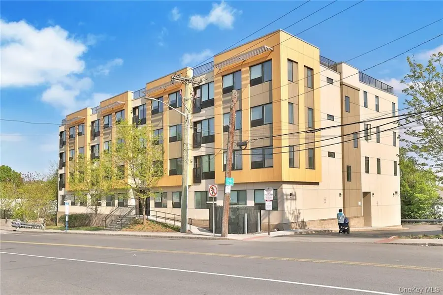 68 Lake ST #305, White Plains, NY 10603