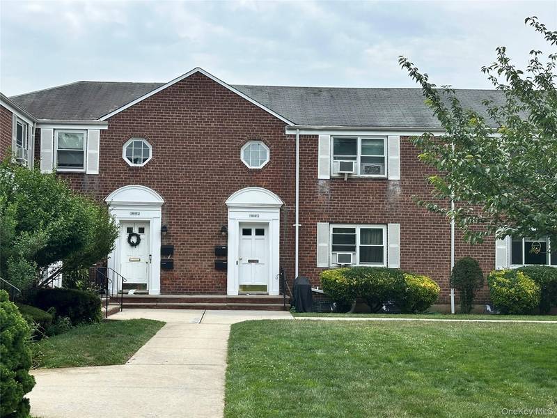 260-40 Langston AVE #A, Glen Oaks, NY 11004