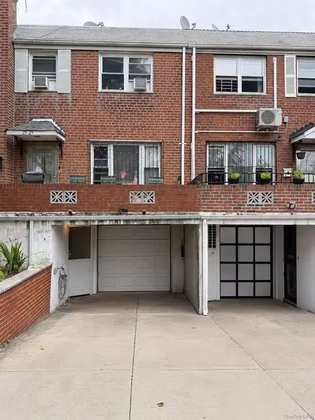 2529 87th ST, East Elmhurst, NY 11369