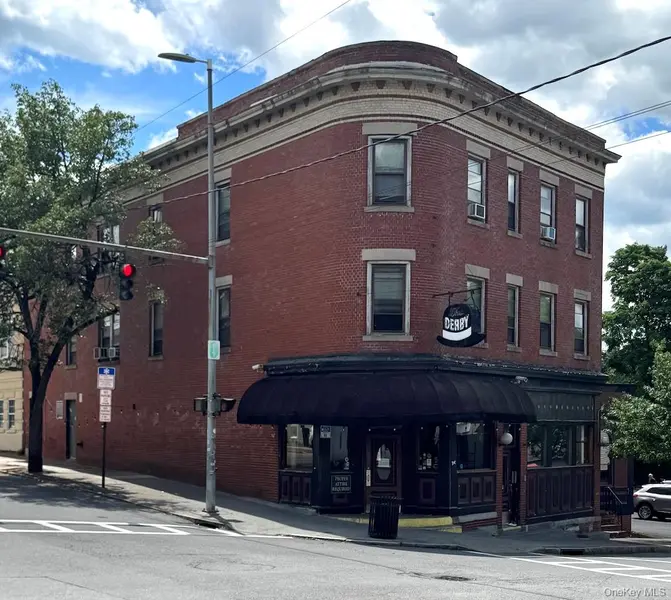 96 Main ST, Poughkeepsie, NY 12601