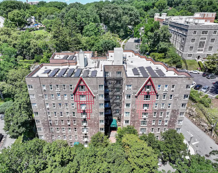 4445 Post RD #3H, Bronx, NY 10471