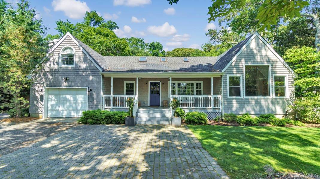 18 Bay View RD, Southampton, NY 11968
