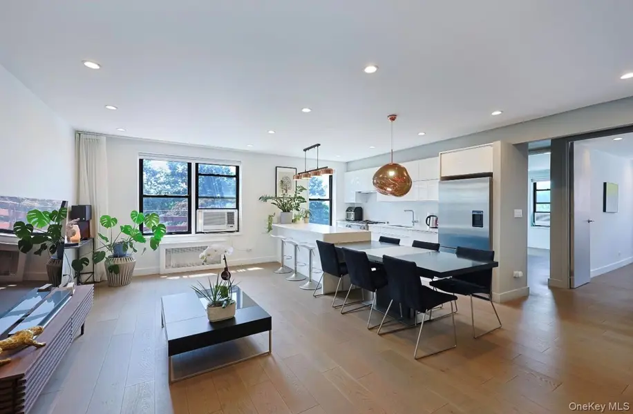 83-85 116th ST #3K, Kew Gardens, NY 11418