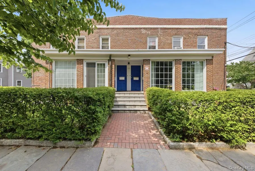 21 Crescent PL, Yonkers, NY 10704