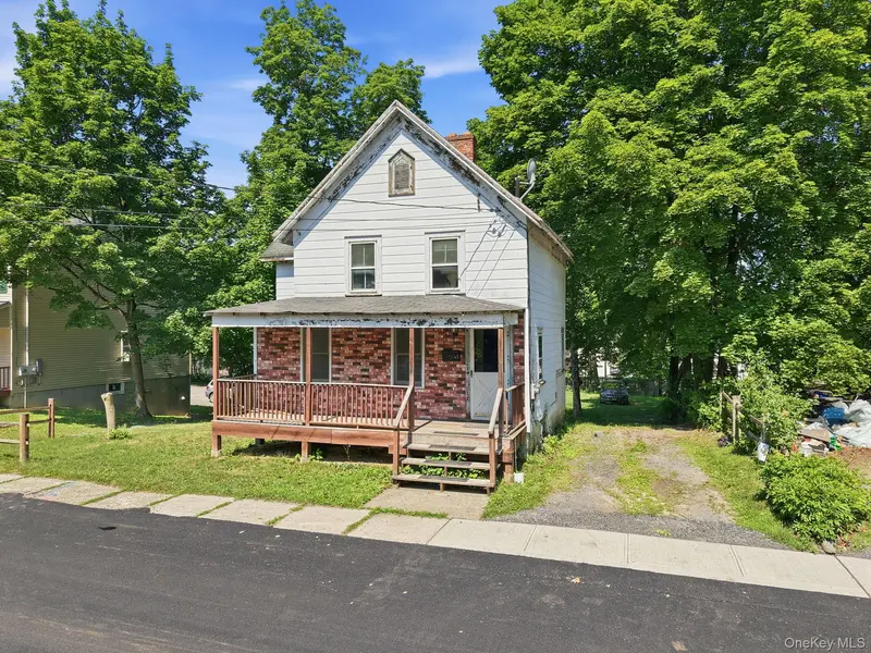 43 Church ST, New Paltz, NY 12561