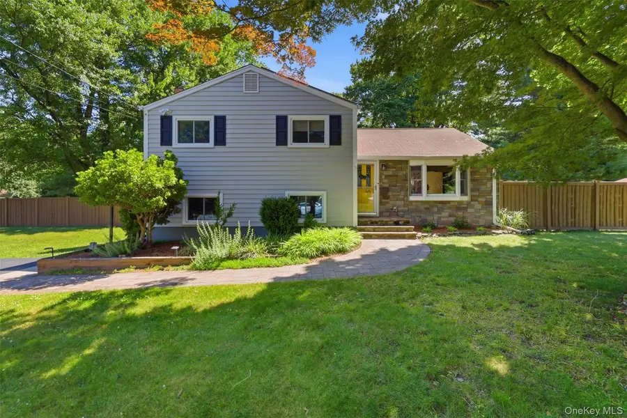 9 Homestead LN, New City, NY 10956