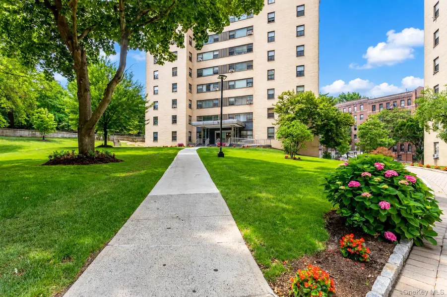 6 Fordham Hill Oval #2G, Bronx, NY 10468