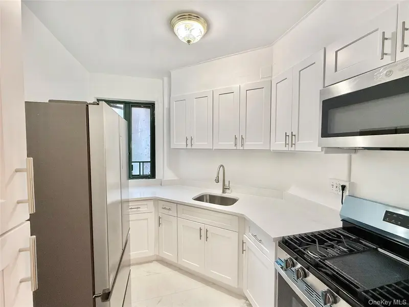1651 Metropolitan AVE #MB, Bronx, NY 10462