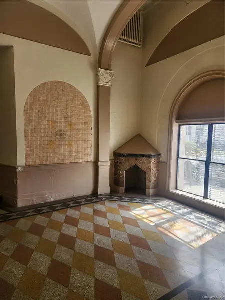 941 Jerome AVE #8G, Bronx, NY 10452