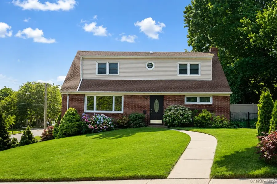 74 Cypress AVE, Staten Island, NY 10301