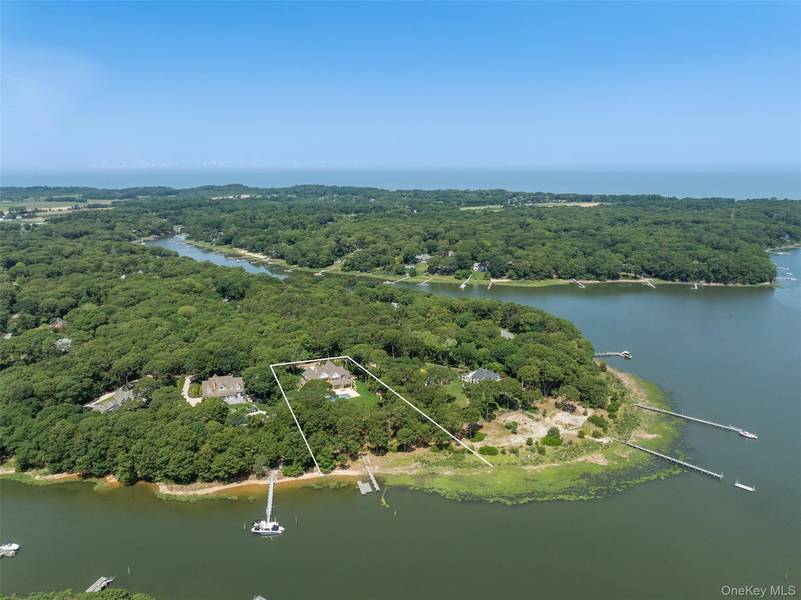 1775 Point Pleasant RD, Mattituck, NY 11952