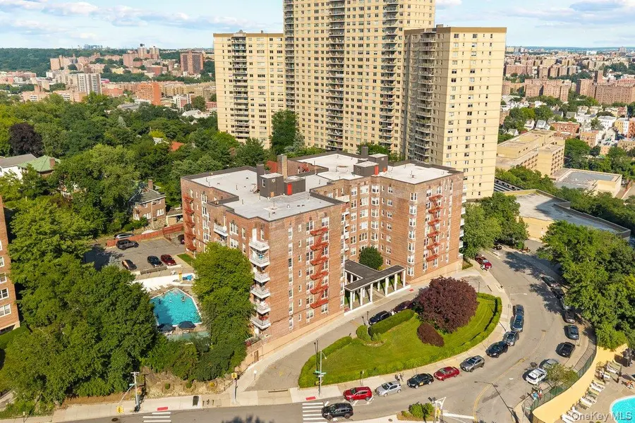 601 Kappock ST #4J, Bronx, NY 10463