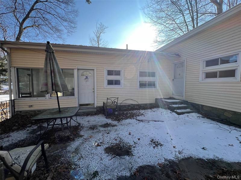 298 Old Albany Post RD, Garrison, NY 10524