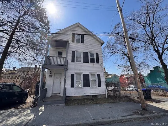 10 Charles ST, Poughkeepsie, NY 12601
