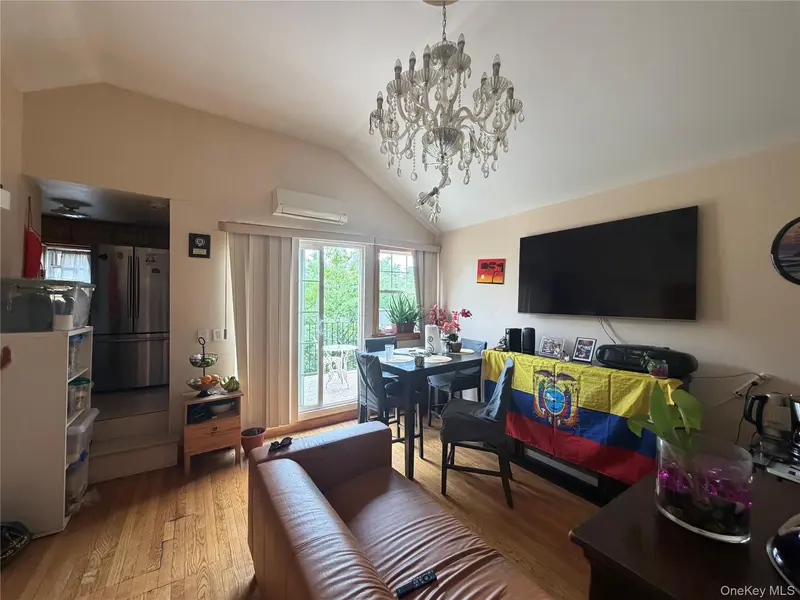 10475 48th AVE, Corona, NY 11368