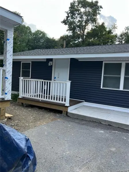 70 New Paltz RD #2D, Highland, NY 12528