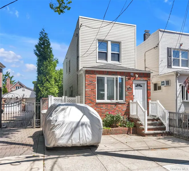 7221 66th DR, Middle Village, NY 11379
